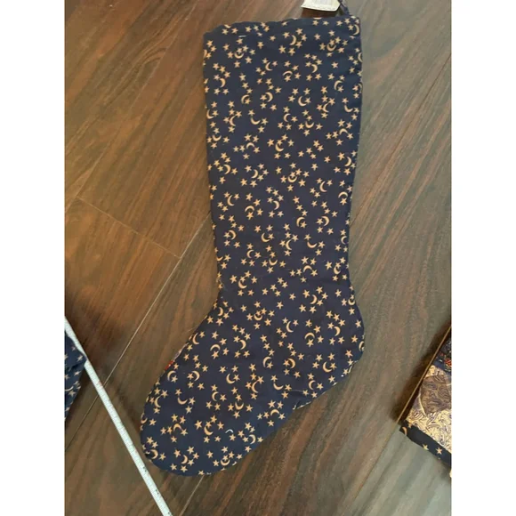 Vintage Quilted Angel Christmas Set – Tree Skirt, Quilt, 2 Runners & Stocking – - Picture 9 of 15